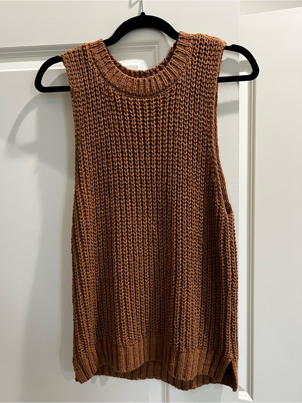 Abercrombie Sleeveless Chunky Knit Tank Sweater - Brown